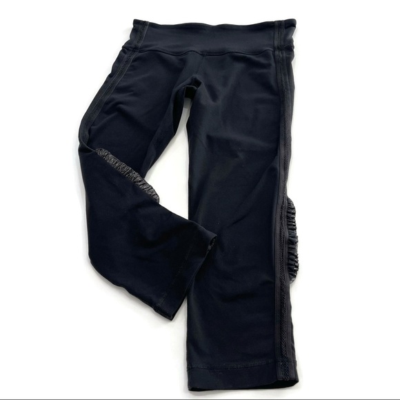 Lululemon Wunder Under Crop Ruffle Leggings Size 6 - Picture 9 of 11